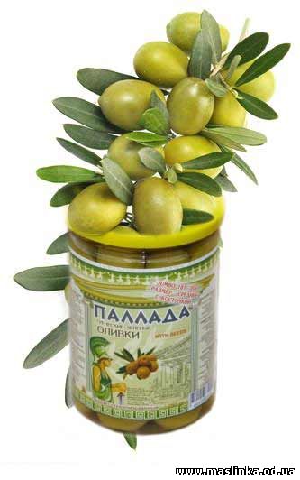 маслины и оливки ТМ ПАЛЛАДА растут на деревьях